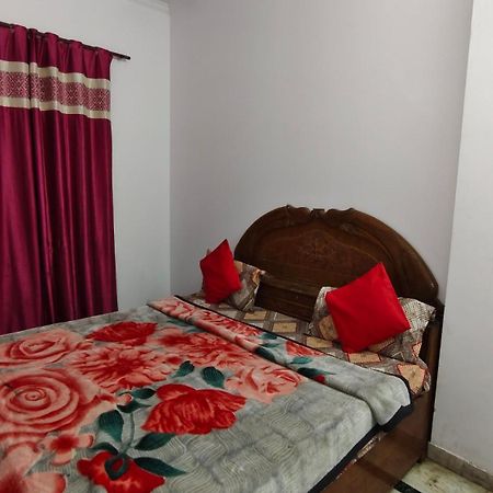 Rajdhani Guest House 法里达巴德 外观 照片