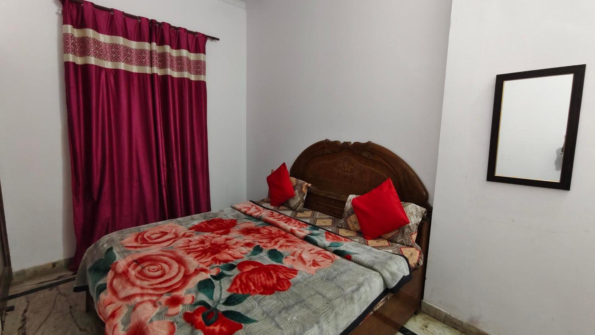 Rajdhani Guest House 法里达巴德 外观 照片