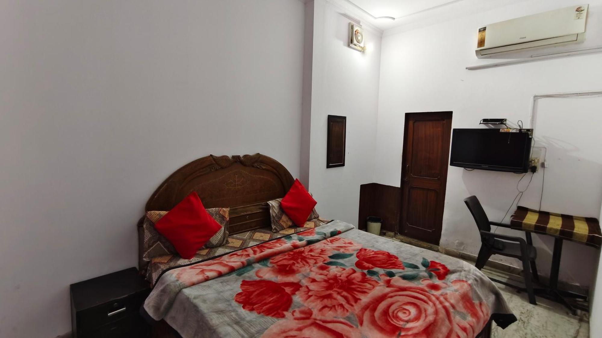 Rajdhani Guest House 法里达巴德 外观 照片