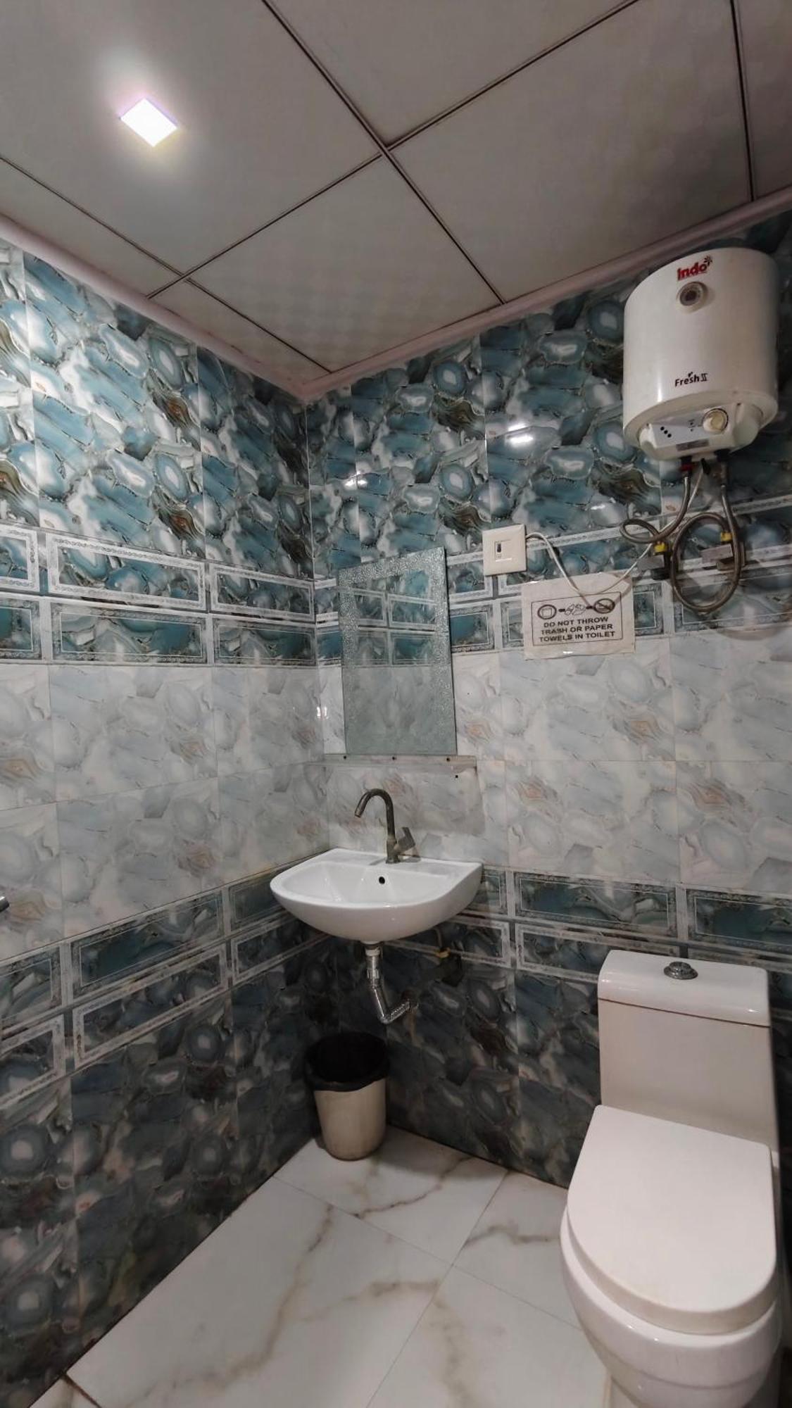 Rajdhani Guest House 法里达巴德 外观 照片