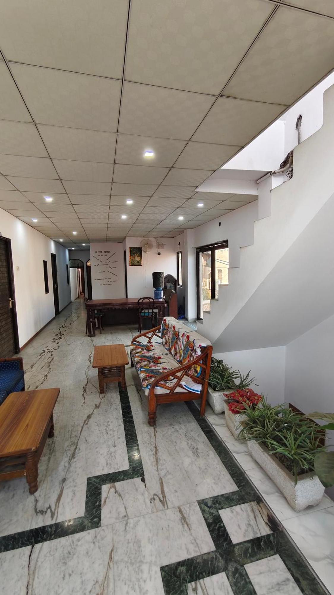 Rajdhani Guest House 法里达巴德 外观 照片